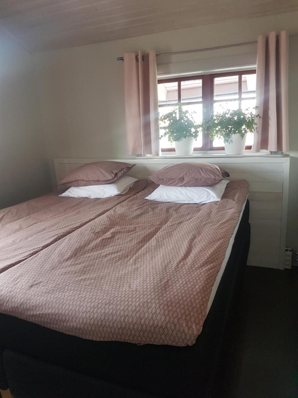 Aaengens Bed O Breakfast Panzió Söderköping Kültér fotó